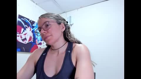 Dominatriz and fitness online show from March 1, 1:11 am