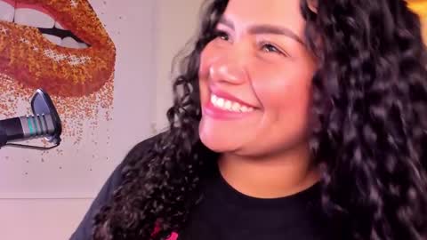 loly_marce online show from February 22, 8:15 pm