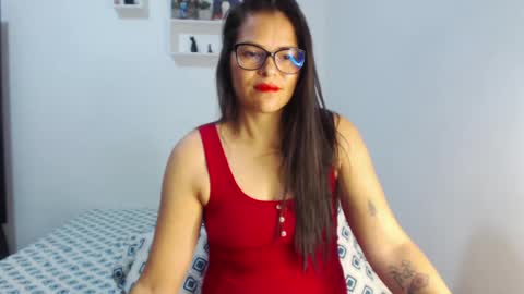 Snapshot of lolyta_mature1 chatting on December 30, 10:45 pm Lolyta mature1 online show from December 30, 10:45 pm