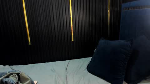 lolyyunno online show from December 23, 3:21 am