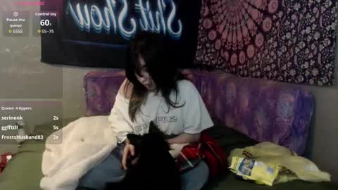 Snapshot of londonray chatting on October 4, 6:19 am londonray online show from October 4, 6:19 am
