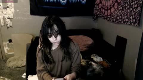 Snapshot of londonray chatting on October 17, 7:00 am londonray online show from October 17, 7:00 am