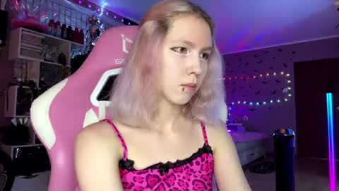 lone1y_bunny online show from July 26, 3:20 pm