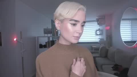 Snapshot of lonelly_lolly98 chatting on February 12, 2:55 pm SABRINA online show from February 12, 2:55 pm