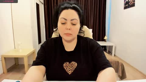 Snapshot of lonifire_7 chatting on January 31, 12:07 pm Nina online show from January 31, 12:07 pm