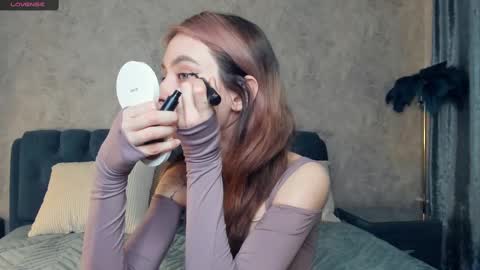 Snapshot of look_my_passion chatting on February 10, 7:15 am Hanna online show from February 10, 7:15 am