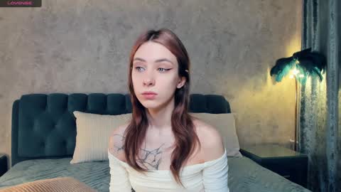 Snapshot of look_my_passion chatting on February 8, 7:15 am Hanna online show from February 8, 7:15 am