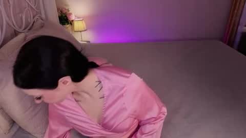 Luna online show from February 1, 8:29 pm