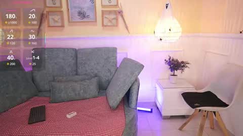 Loona Nyx online show from October 13, 11:35 am