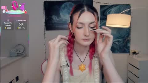 Snapshot of loradimmick chatting on October 17, 10:51 am Lora online show from October 17, 10:51 am