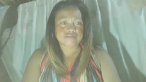 LorahVane online show from April 5, 8:19 pm