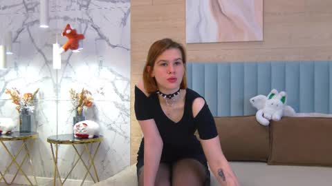 Snapshot of lorapuffs chatting on October 15, 4:31 pm Lora online show from October 15, 4:31 pm