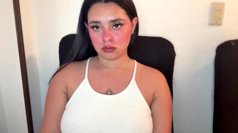 lorem_adams online show from May 23, 3:21 pm
