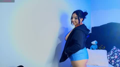 Loren online show from May 12, 11:33 pm