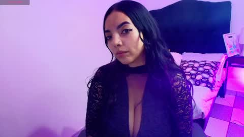 Loren online show from May 24, 1:04 am