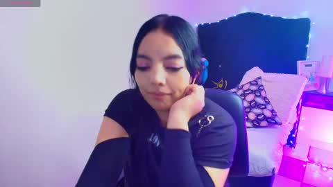 Loren online show from May 5, 10:46 pm