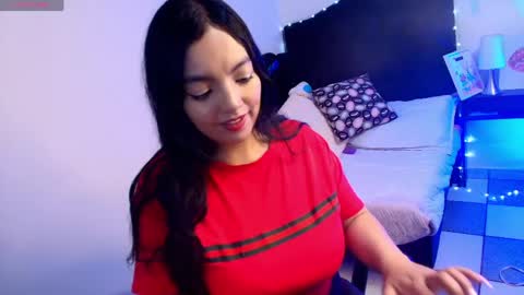 Loren online show from May 15, 8:11 pm