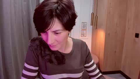 Loren online show from October 22, 2:33 pm