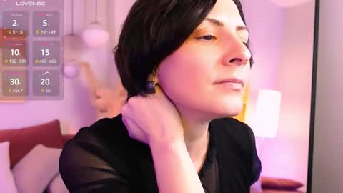 Loren online show from February 18, 2:05 pm