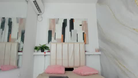 lorena_rubio online show from December 3, 12:40 pm