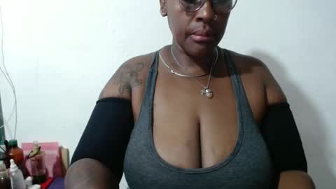 loretybighot online show from February 28, 11:58 am