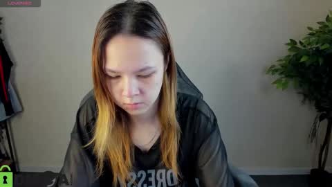 LORI online show from February 3, 6:11 am