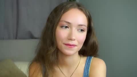 Snapshot of loriamarzinske chatting on September 13, 9:45 pm Naomi online show from September 13, 9:45 pm