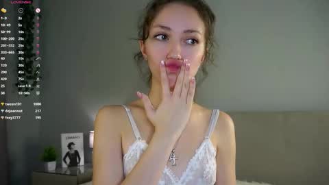 Naomi online show from November 29, 12:14 am