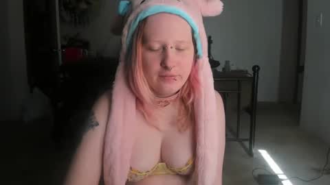 Lori Critter online show from March 2, 6:24 pm