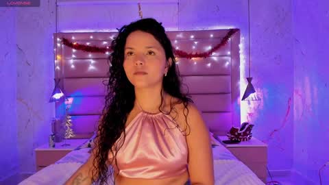 Snapshot of lotti_carter chatting on December 27, 3:09 am Lotti online show from December 27, 3:09 am
