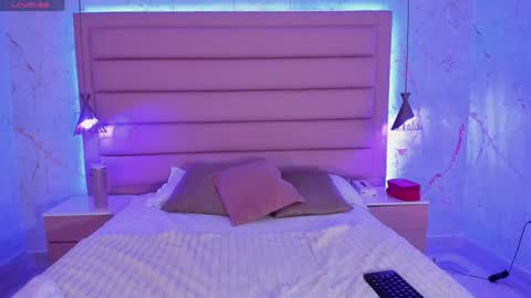 Snapshot of lotti_carter chatting on December 16, 3:30 am Lotti online show from December 16, 3:30 am
