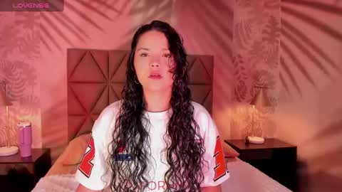 Snapshot of lotti_carter chatting on January 28, 3:04 am Lotti online show from January 28, 3:04 am