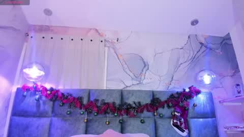Snapshot of lotti_carter chatting on December 18, 3:47 am Lotti online show from December 18, 3:47 am