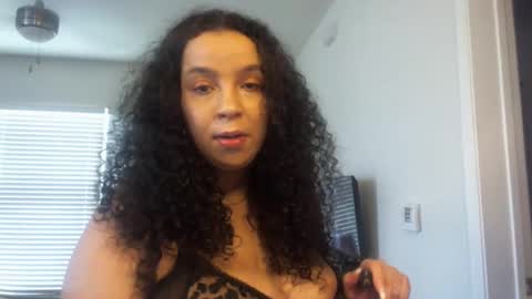 Jasmine online show from October 5, 5:07 pm