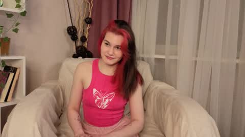 Snapshot of louannbisignano chatting on October 15, 7:27 pm Riley online show from October 15, 7:27 pm