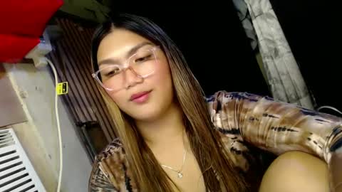 Snapshot of louheart chatting on January 2, 11:31 am Sweet online show from January 2, 11:31 am