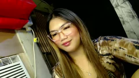 Snapshot of louheart chatting on January 3, 10:51 pm Sweet online show from January 3, 10:51 pm