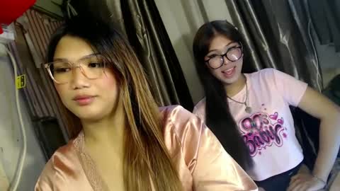 Snapshot of louheart chatting on March 8, 10:52 am Sweet online show from March 8, 10:52 am