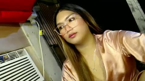 Snapshot of louheart chatting on January 3, 11:57 am Sweet online show from January 3, 11:57 am