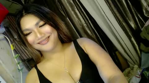 Snapshot of louheart chatting on February 12, 11:07 am Sweet online show from February 12, 11:07 am