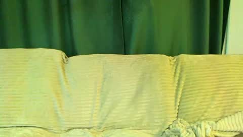 Cute face online show from July 1, 2:22 am
