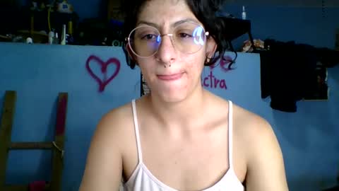 Snapshot of love_electra chatting on September 14, 3:32 pm love_electra online show from September 14, 3:32 pm