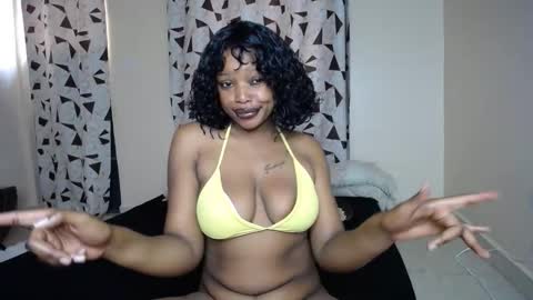 Snapshot of love_niah chatting on October 21, 7:23 am Niah online show from October 21, 7:23 am