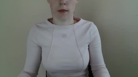 Vivian online show from March 23, 12:44 pm