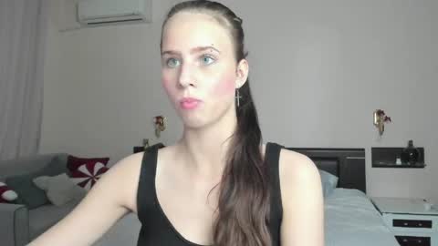 Elisabette online show from June 9, 2:38 pm