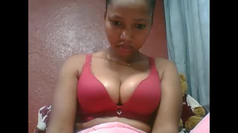 loveinlife750427 online show from October 10, 5:45 am