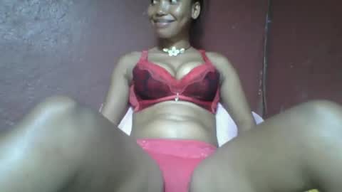 loveinlife750427 online show from March 4, 2:32 pm