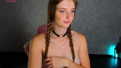 Molly online show from July 29, 8:53 pm
