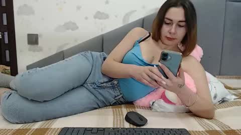 lovellykitty online show from December 2, 7:32 am