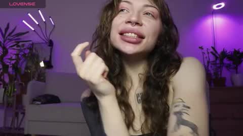 Elsa online show from January 17, 6:10 am